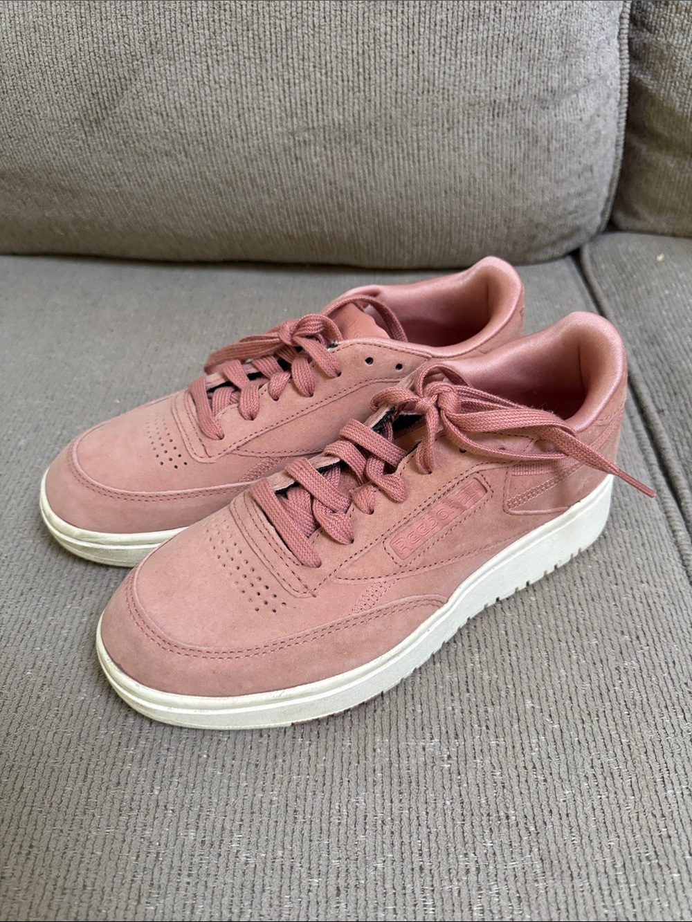 Reebok Mauve Pink Low-Top Sneakers